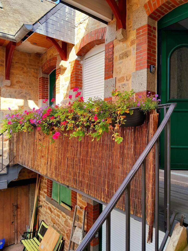 Les De Lyly Apartment